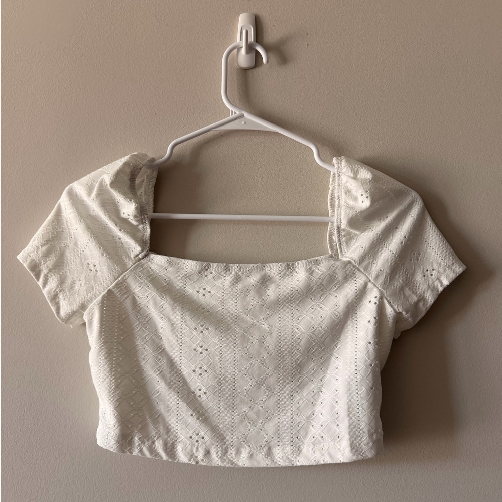 SHEIN White Eyelet Crop Top